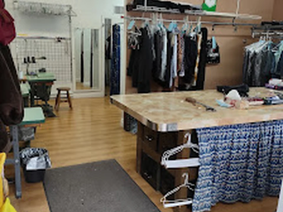 Ajustement J & M Couture Enr
