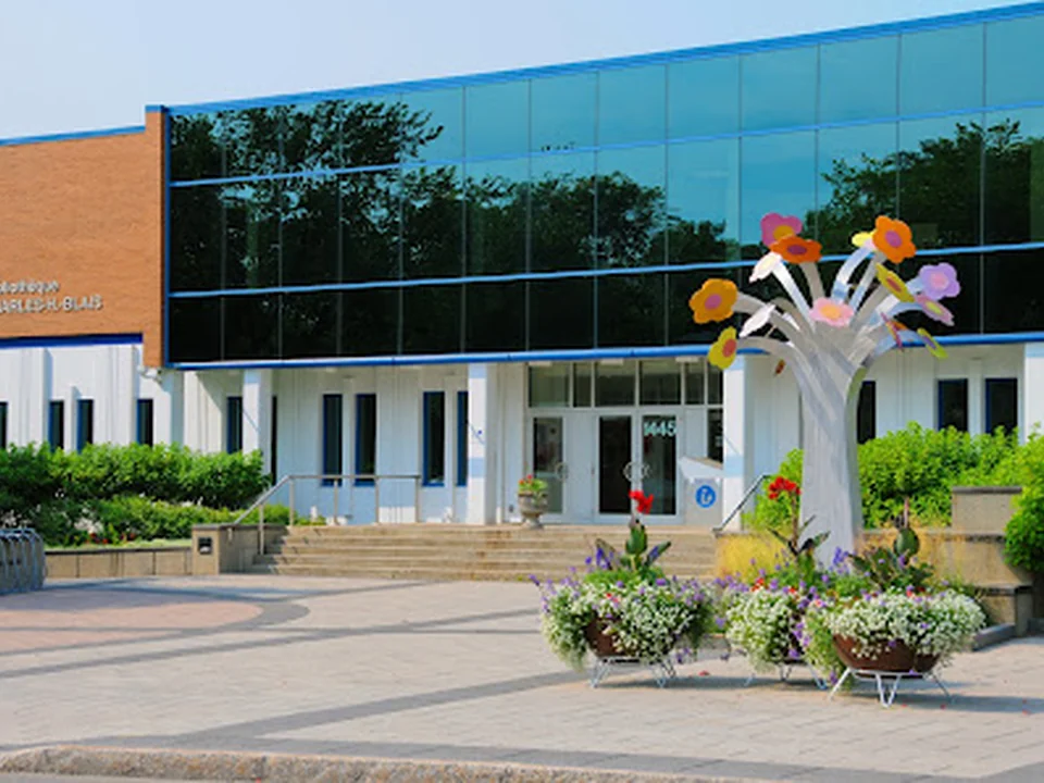 Bibliothèque Charles-H.-Blais
