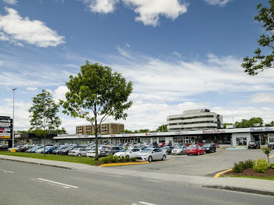 Carrefour La Pérade - Immeubles Félix Roussin