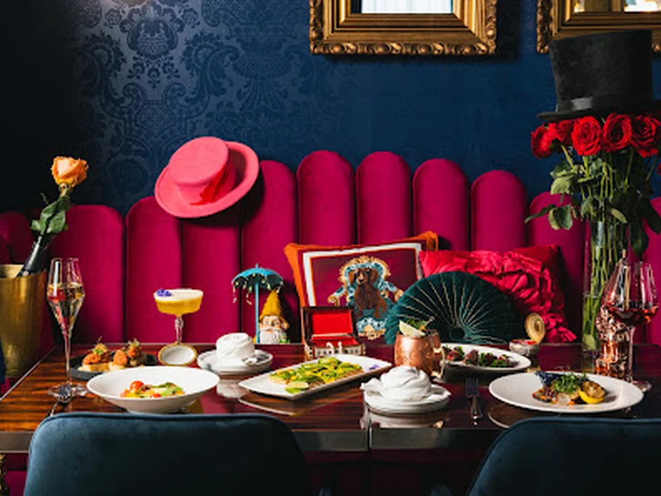 Le Bijou • Salon à cocktails