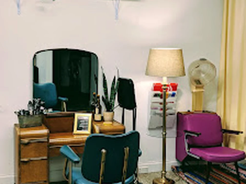 La Daklaras – Salon de coiffure, Québec