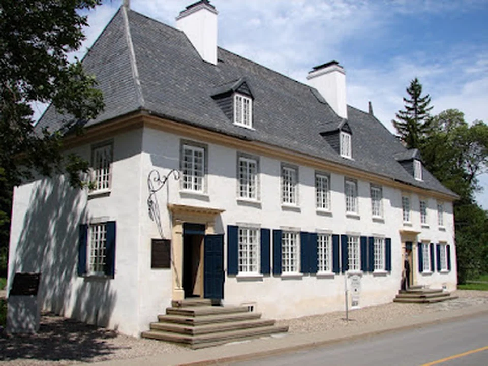Manoir Mauvide-Genest, Québec