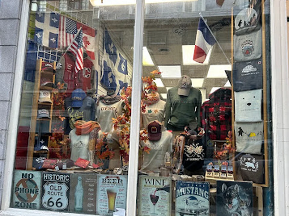 Boutique Leonard, Québec