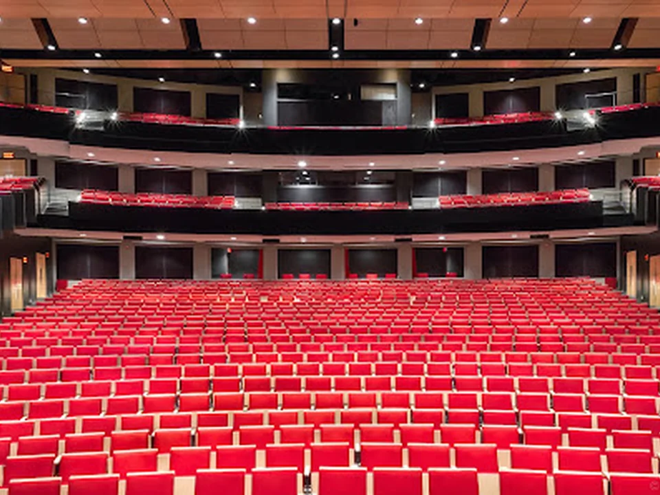 Salle Albert-Rousseau, Québec