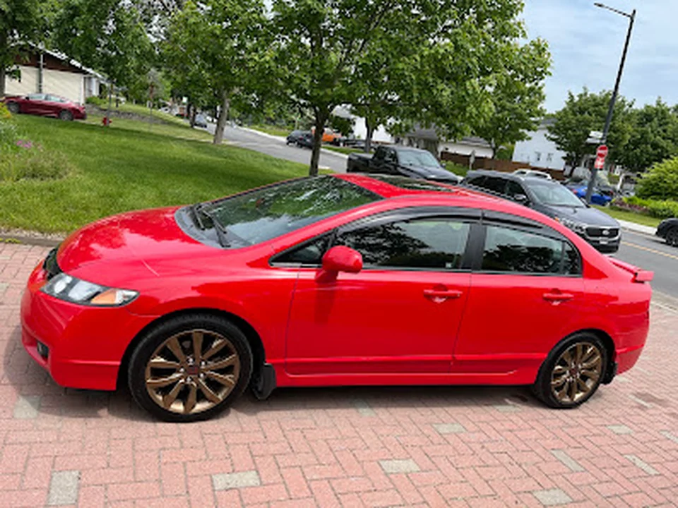 Automobile Du Plateau, Québec