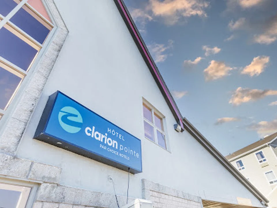 Clarion Pointe Quebec Airport