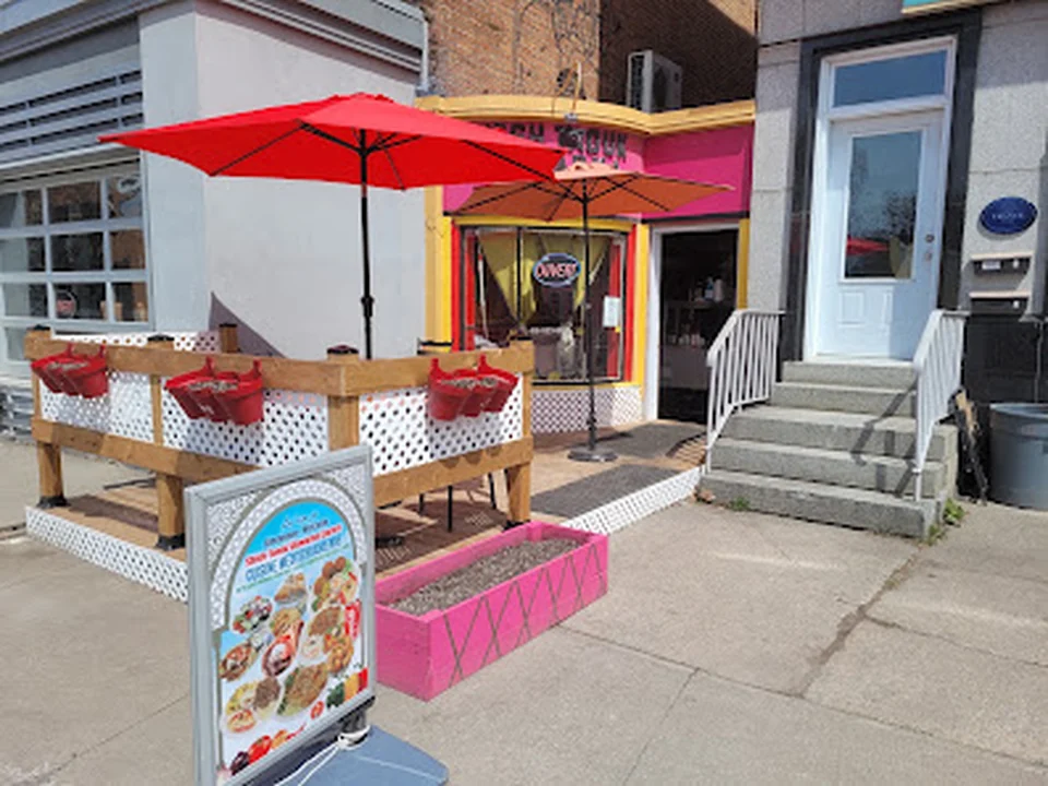 Shish Taouk Shawarma Express, Québec