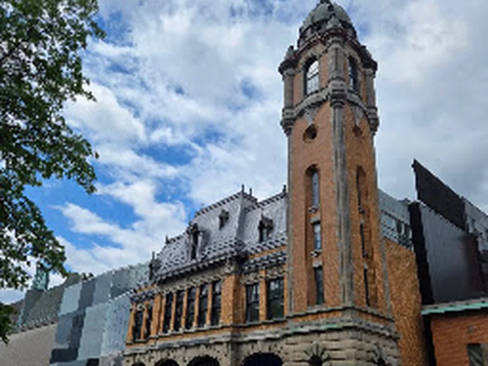 Ex Machina, Québec