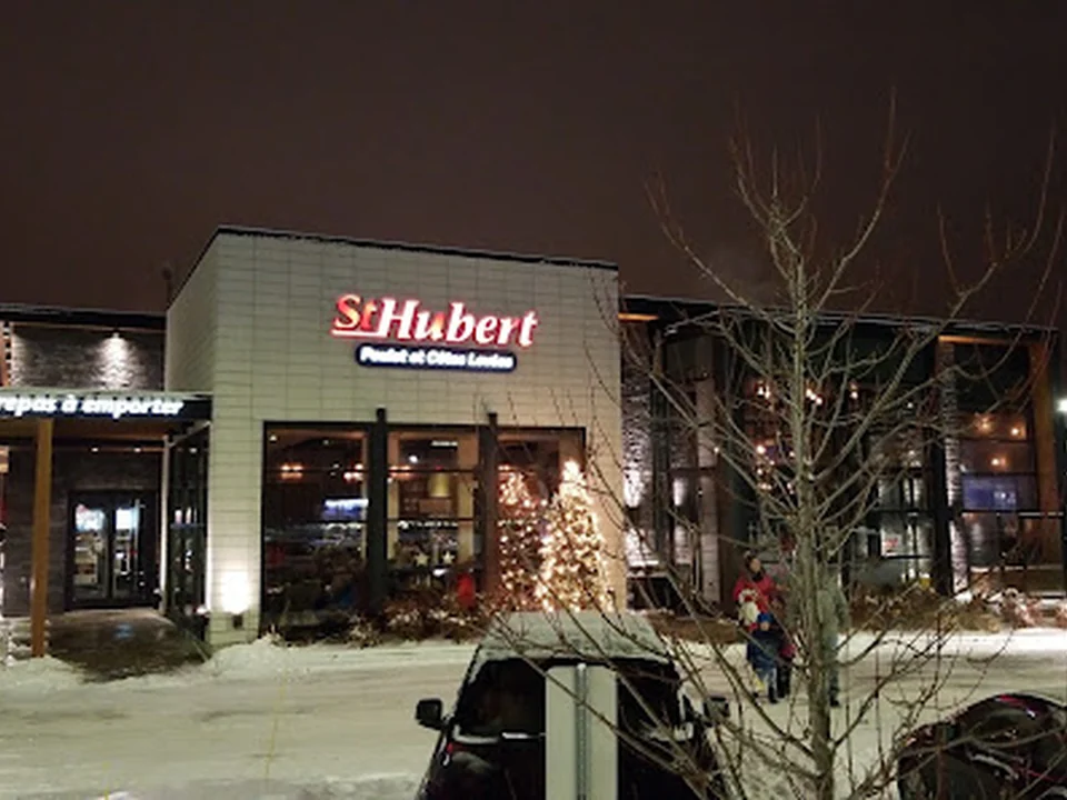Rôtisserie St-Hubert | Val-Bélair, Québec