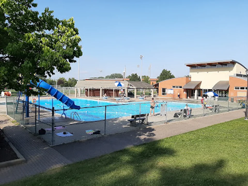 Piscine Saint-Benoît, Québec