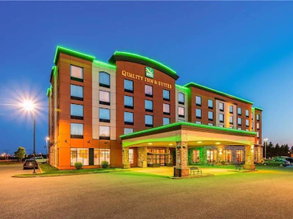 Quality Inn & Suites Lévis, Québec
