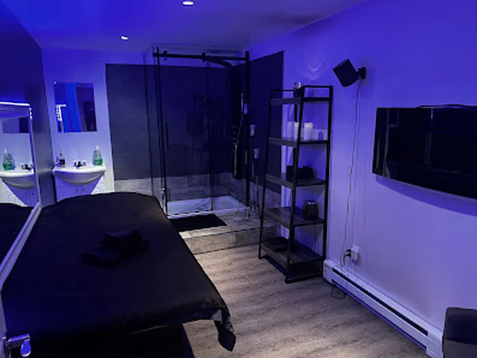 Salon L'Éden, Québec