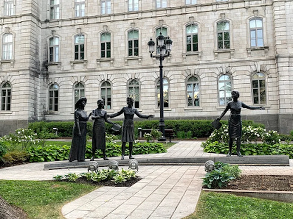 Monument en hommage aux femmes en politique, Québec