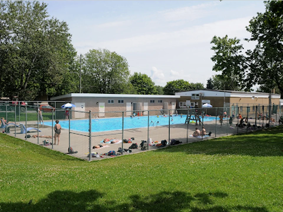 Piscine Municipale - Maria-Goretti, Québec