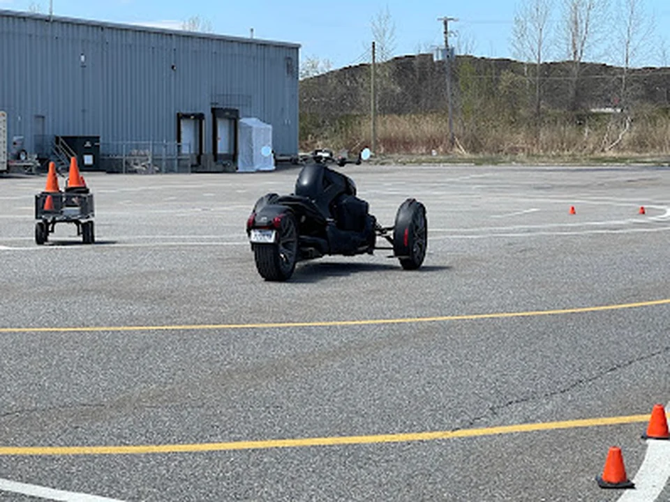 École de conduite Tecnic Moto Québec (Rive-Nord)