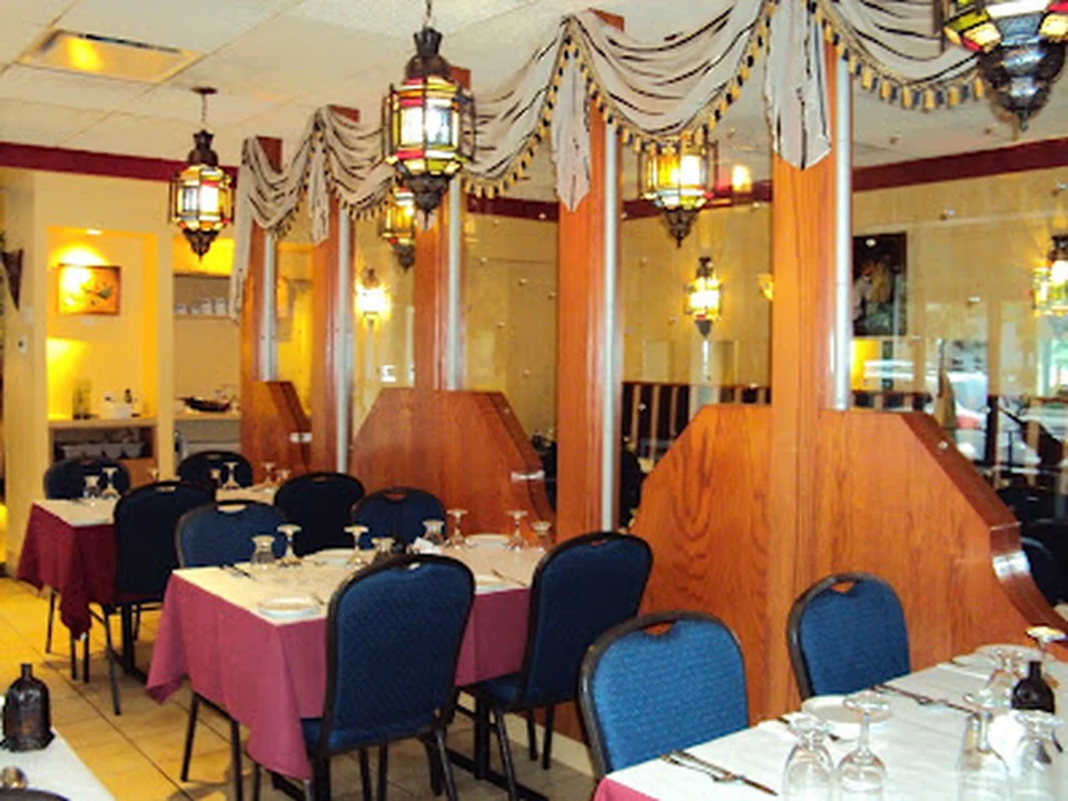 Restaurant Aux 2 Violons : La Maison du Couscous., Québec