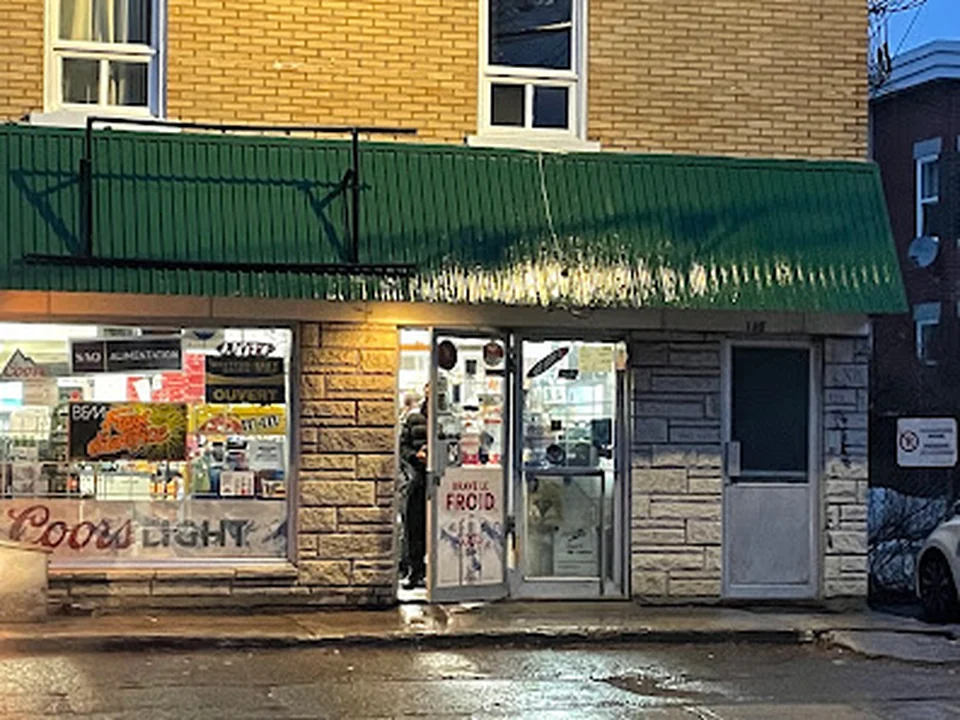 Dépanneur 24ème Rue, Québec