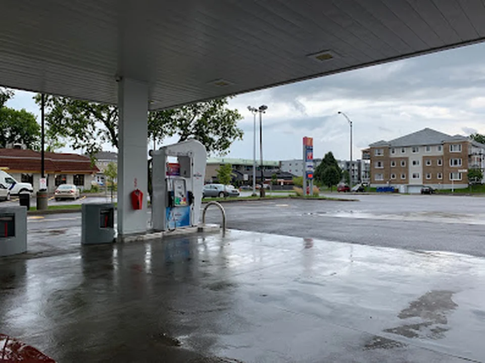Irving, Québec