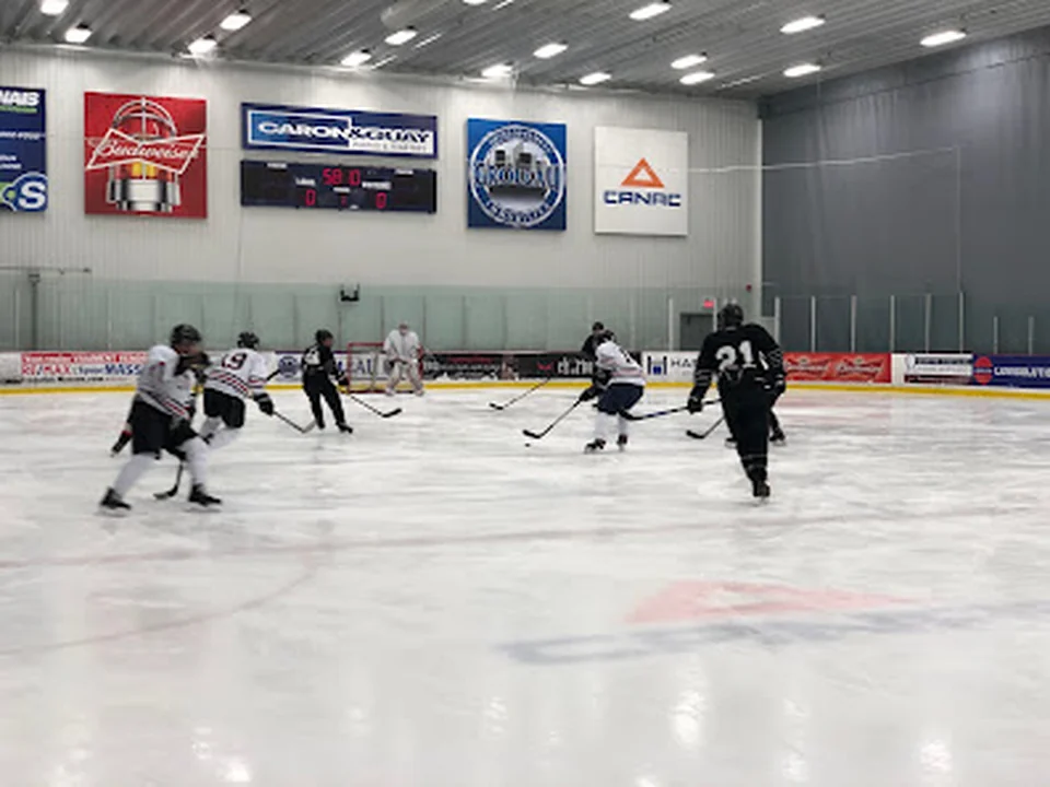 Complexe Les 3 Glaces, Québec