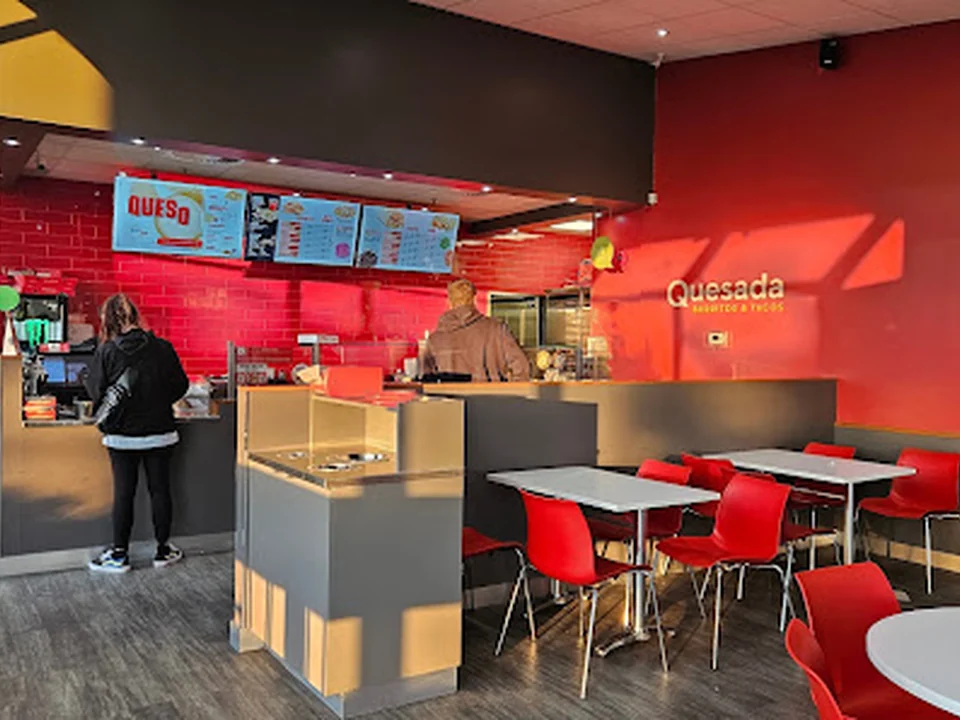 Quesada Burritos & Tacos, Québec