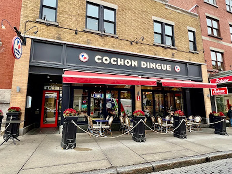 Cochon Dingue Rue Saint-Jean, Québec