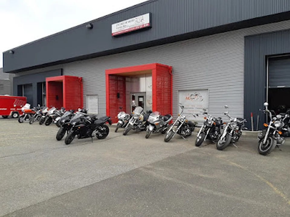L'école de moto Guyôme Blais, Québec