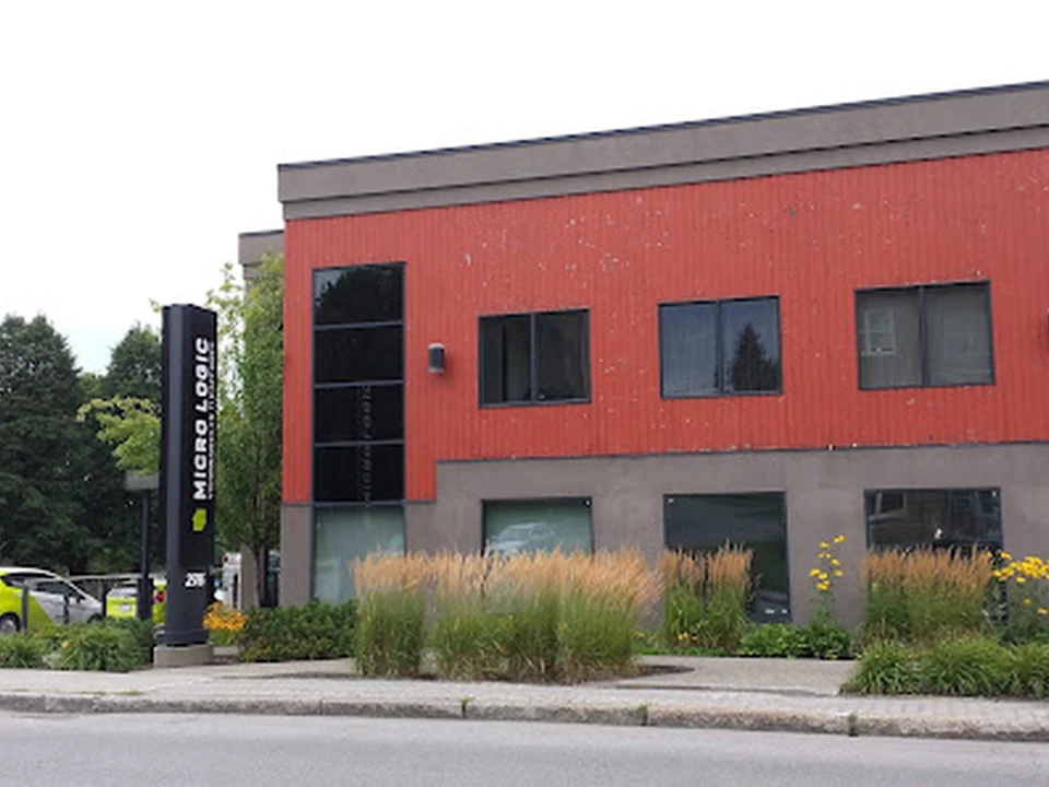 Micrologic, Québec