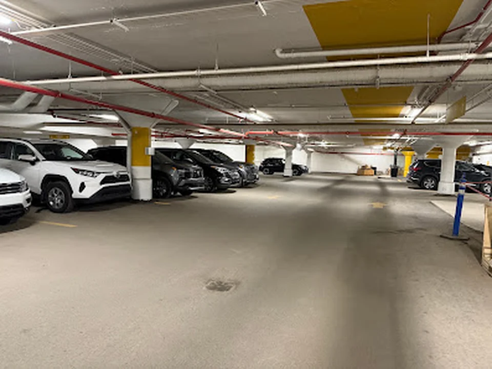 7 Rue Pierre Olivier Chauveau Garage, Québec