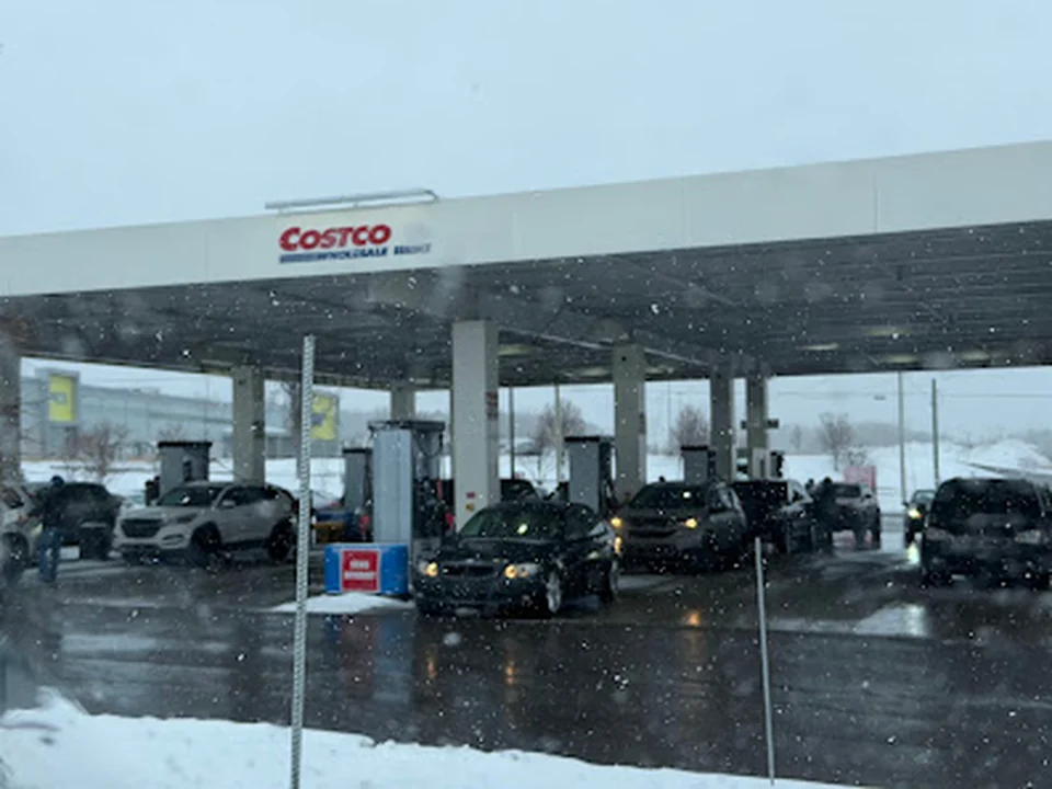 Costco Essence, Québec