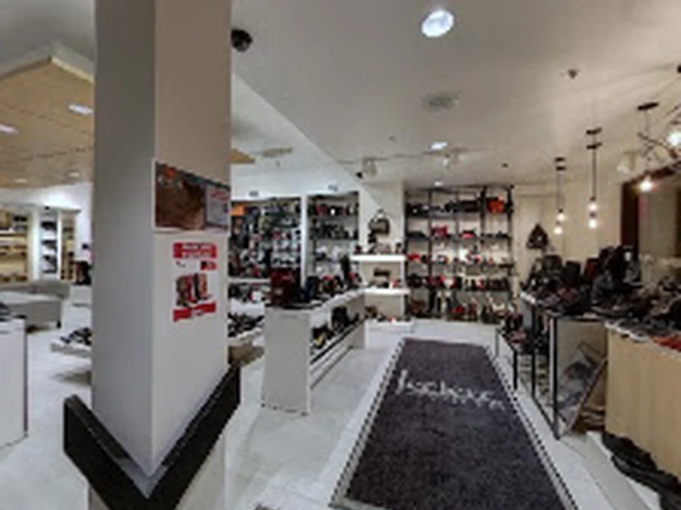 Leclerc Chaussures, Québec