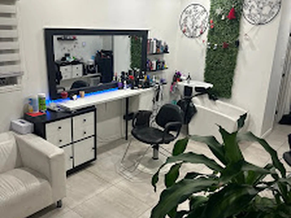 ANNA & COIFFURE, Québec