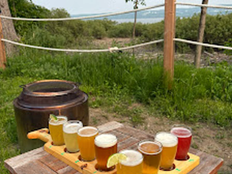 Beaux Prés - Microbrasserie & Pub, Québec