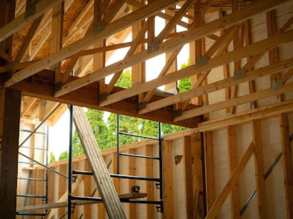 Yéti Construction, Québec