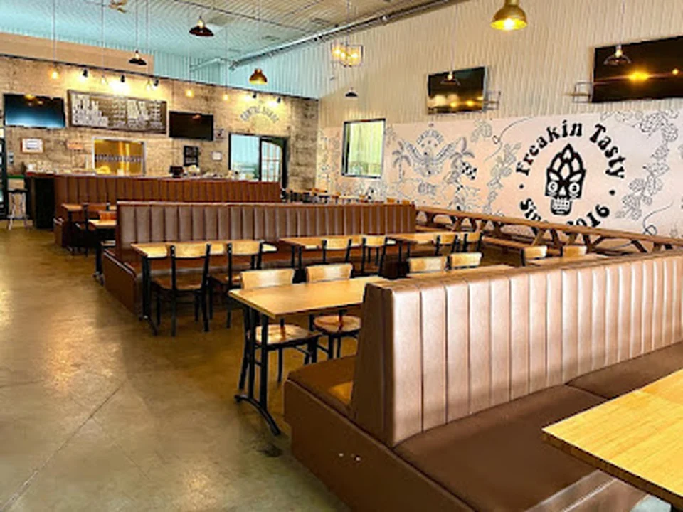 La Contrebande - Microbrasserie & Resto-Pub, Québec
