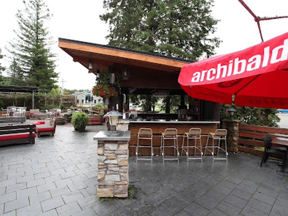 Archibald - Microbrasserie / Resto-Pub Lac-Beauport, Québec