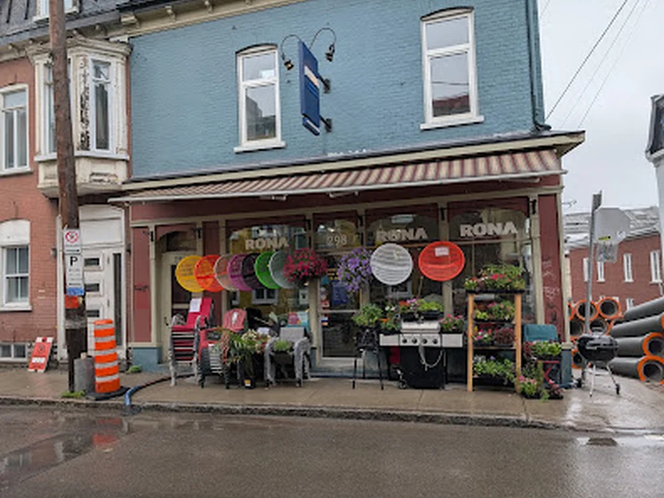 Quincaillerie St-Jean-Baptiste, Québec