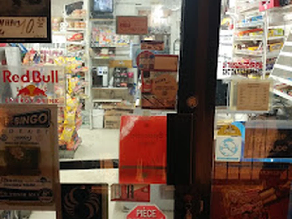 Dépanneur Steph & Mel, Québec