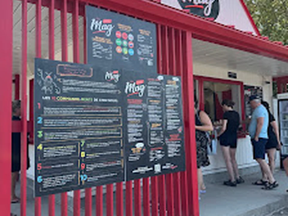 Chez Mag, La Fine Cantine, Québec