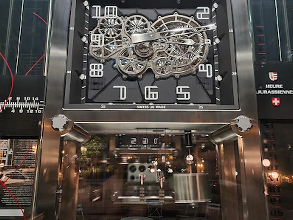 Horloge du Jura, Québec