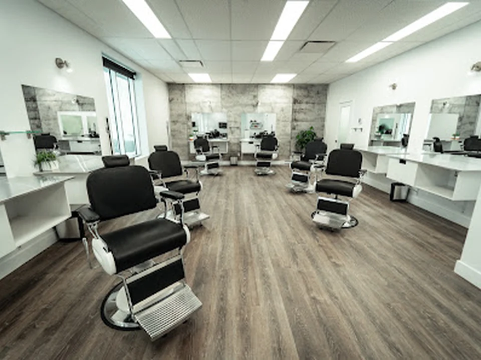 Cutting Crüe Barbershop, Québec
