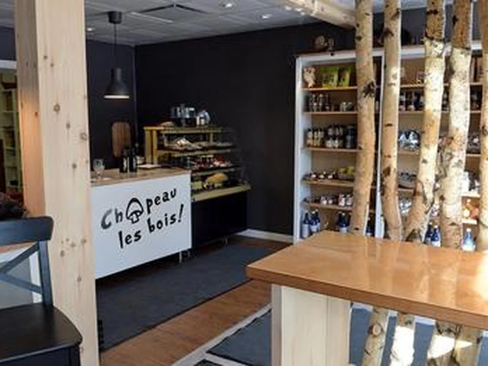Chapeau les Bois! - Mycobrasserie / Traiteur & Brasseur, Québec