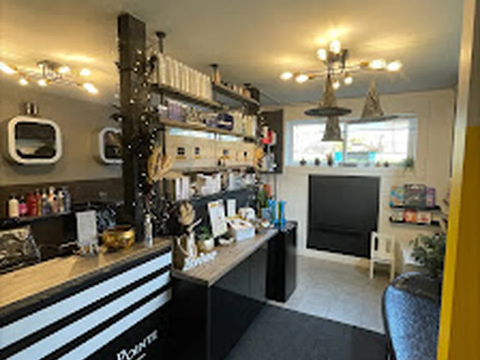 Studio Coiffure Fine Pointe inc., Québec