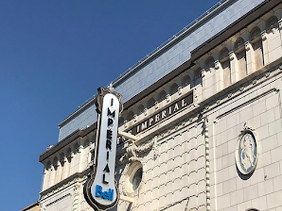 Impérial Bell, Québec