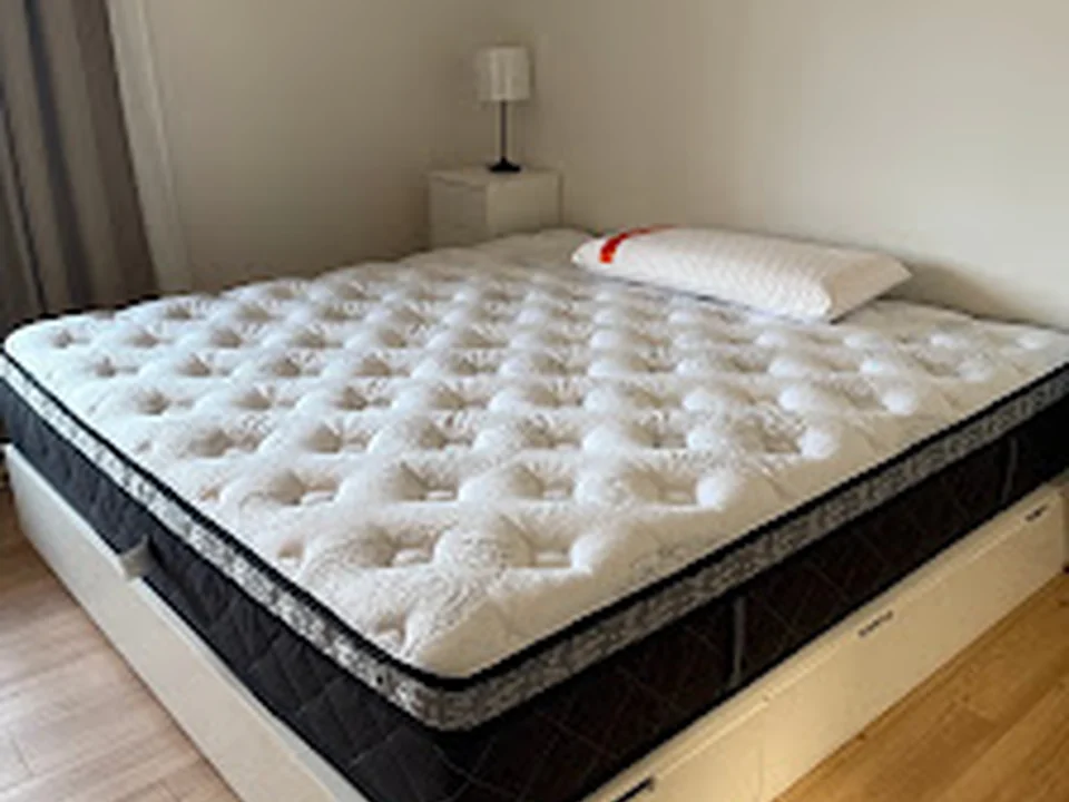 Matelas Dauphin, Québec
