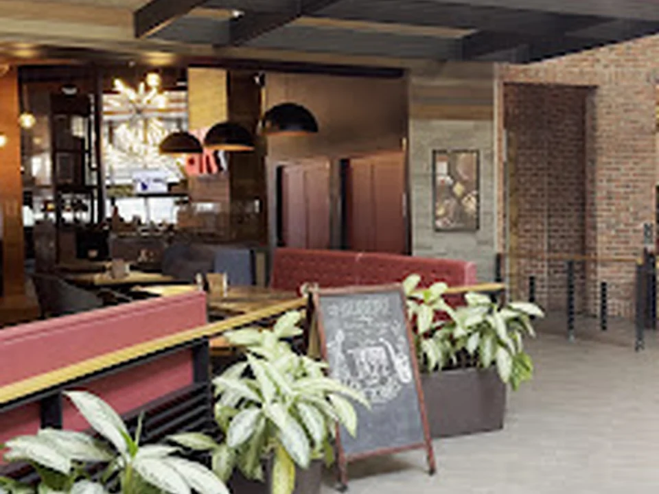 Bâton Rouge Grillhouse & Bar, Québec
