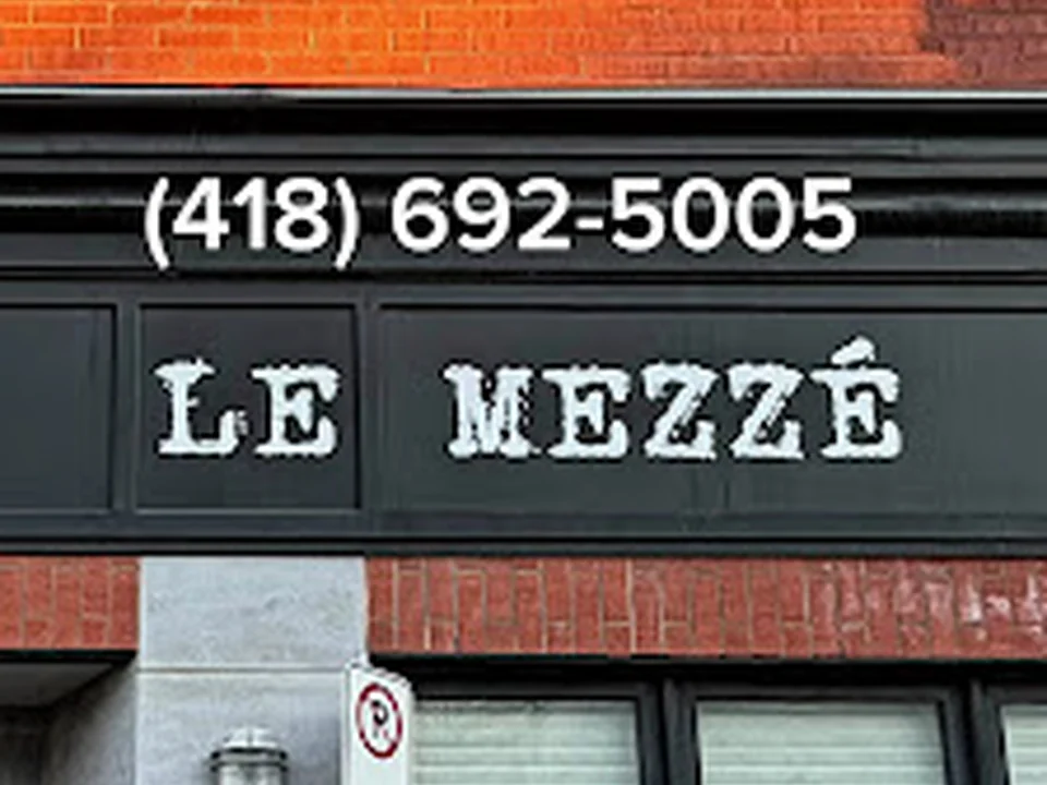 Le Mezzé Taverna Grecque, Québec